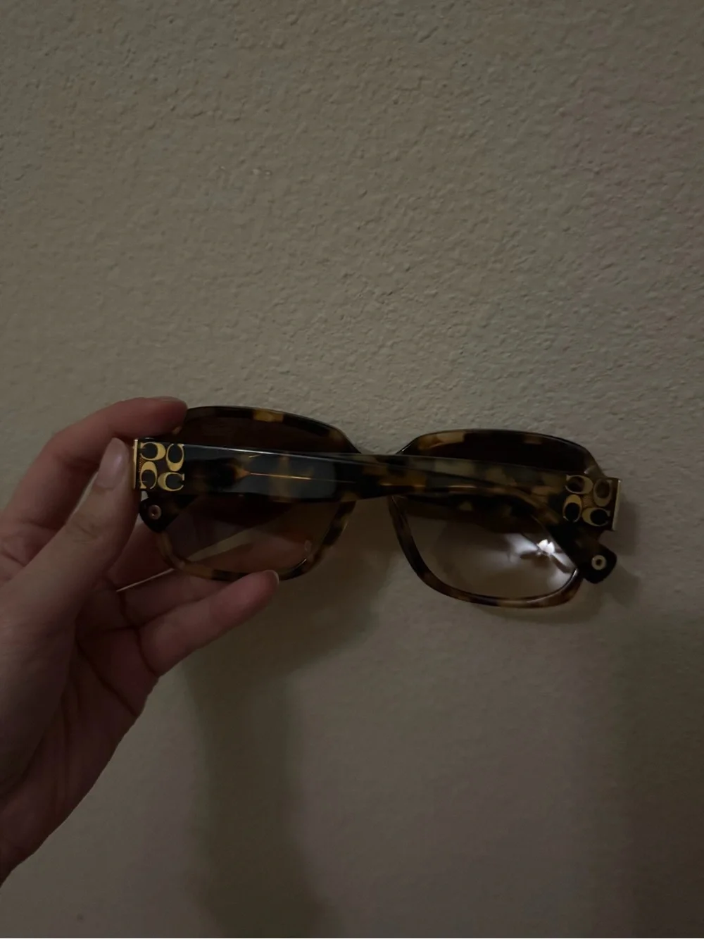 Coach tortoise-pattern square sunglasses